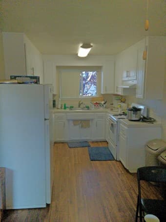 Private Room Available in a 3BR/2Bath Apartment (Mountain View) 2