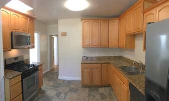 Large room + optional garage spot in SF Mission home available 9/1 1