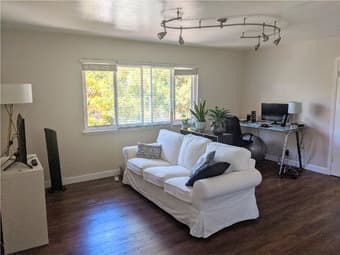 remodeled bright room in 2br/1ba apartment in Menlo Park 1