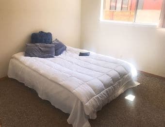 Palo Alto downtown 2B公寓高性价比客厅和卧室 3