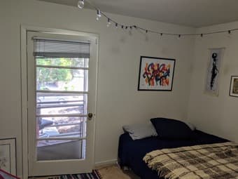 Room with Balcony in Spacious Palo Alto House 1