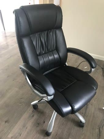 Home office Chair and Instant Pot 1