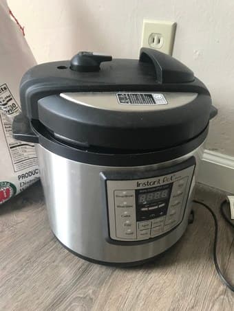 Home office Chair and Instant Pot 2