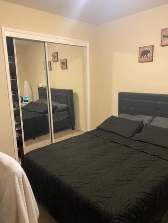 Bedroom in a 2bed/1bath apartment Downtown Menlo Park 2