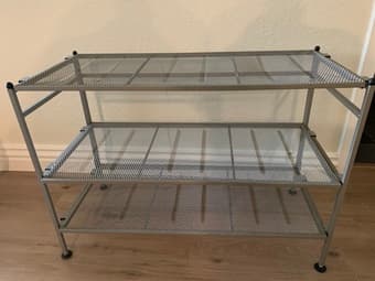 Shoe rack, toaster 1