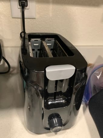 Shoe rack, toaster 2