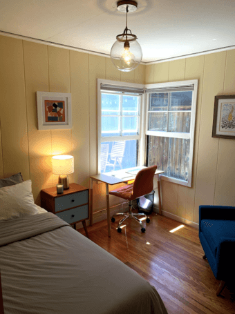 Off-Campus Room in College Terrace House 1