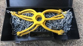 Quality Chain Corp Snow chain, brand new 3