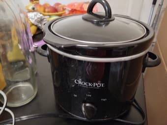 Crock pot and rice cooker for sale 2