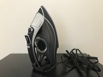 Sunbeam Aero Ceramic Digital Iron (Excellent Condition) 2