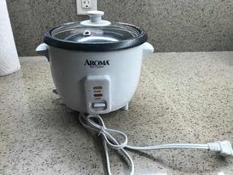 Small rice cooker 2