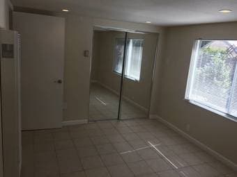 Spacious 1000sqft 2bd/1ba private home in Mountain View! 2