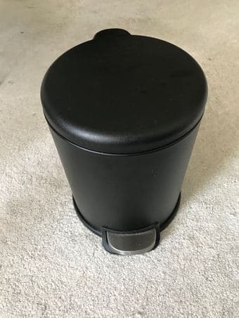 Step Trash Can 1