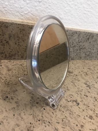 Clear compact mirror 1