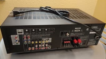 YAMAHA Sound Receiver (RX-V377) with 5.1 Channel Speakers [Excellent] 2
