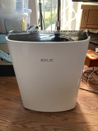 Idylis 3-Speed-232-sq-ft-HEPA-Air-Purifier 1
