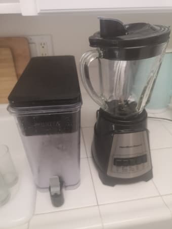 Brita Extra Large 18-Cup BPA Free Filtered Water Dispenser , Fridge 2