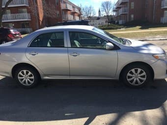 2010 Toyota Corolla  LE, 60300 miles 2