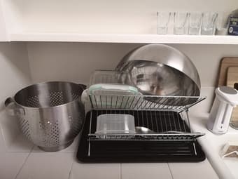 8-inch large strainer with handles 1