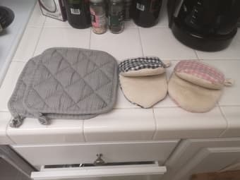 baking pads and mittens 2