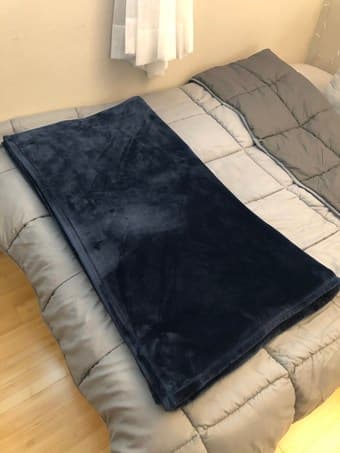 Full Mattress & Box Spring For Sale! Excellent Condition 2