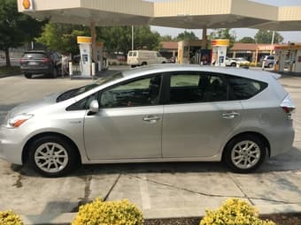 2014 Toyota Prius v 2