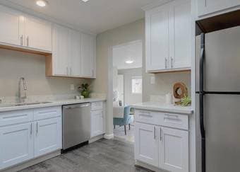 2 bedrooms available, with private entrance (Sunnyvale) 1