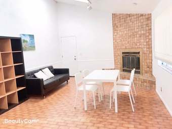 Nice room very close to Stanford University 2