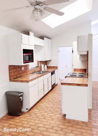 Nice room very close to Stanford University 3