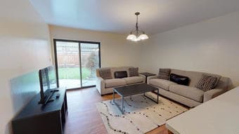 Private room in awesome house 1