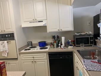 Roommate needed in 2 bedroom/1.5 bathroom in Mountain View 3