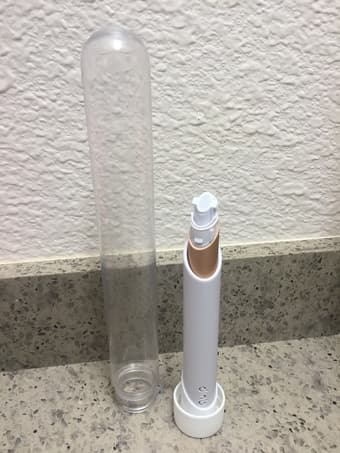 Metal quip - electronic toothbrush (case and base) 1