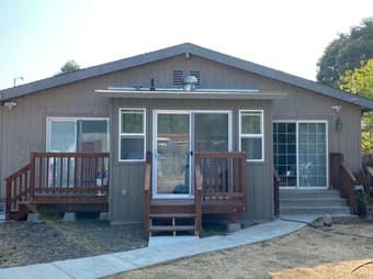 Spacious furnished room with private bathroom available now 1