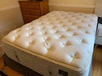 Free Aireloom Hybrid Bamboo Mattress 1