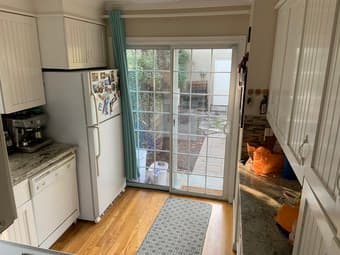 Room available starting Nov 1 in a 3 bed, 2.5 bath house in MV 2