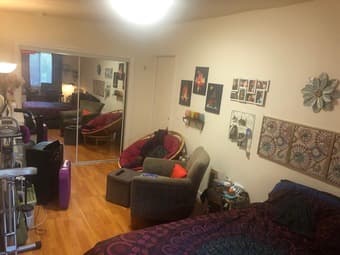 VERY Spacious room available in a VERY spacious and beautiful house 2