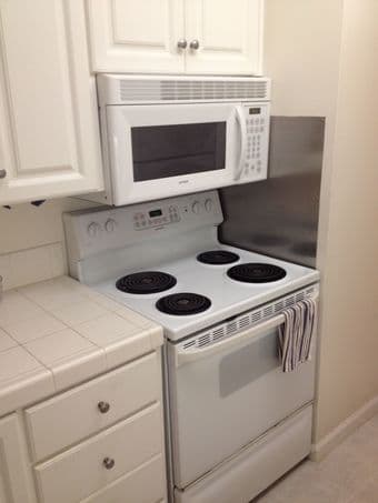 Live in 1/2 a $5K/mo apt next to campus for only $1470/month 3