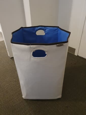Foldable laundry basket 1