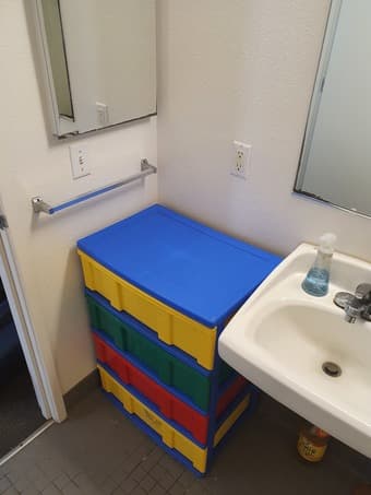 Bathroom Drawers 1