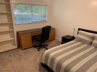 Furnished Bedroom in Menlo Park Walking Distance to Campus 1