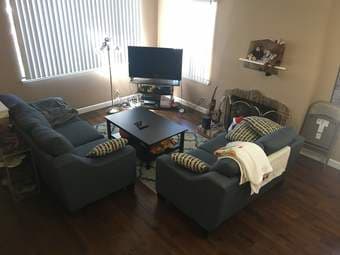 MASTER BEDROOM in 3 BD/2BA, Redwood City, avail Nov 1 2