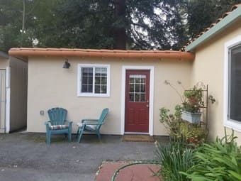 Furnished Studio (kitchen, bath, bed & living) MenloPark near Univ Ave 3