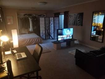 360ft2!!  - Great room available in sharehouse in Palo Alto! 1