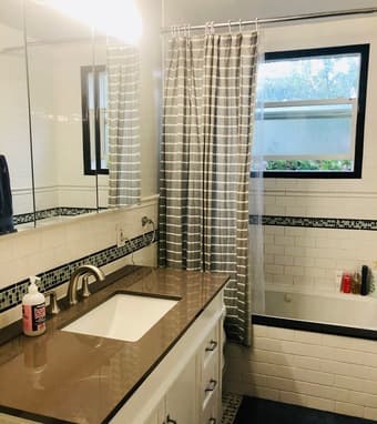 Spacious sunny bedroom for rent in 3 bed 2 bath home in Redwood City 4