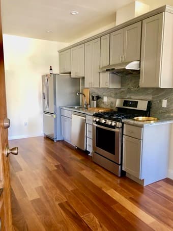 Furnished Shared Room All-Inclusive in North Beach, San Francisco 3