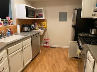 Palo Alto 94306 双层house中的一楼客厅招女室友 2