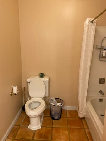 Room in Mountain View Townhouse 1