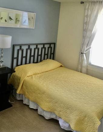 Light-filled room, quiet, safe, clean [Menlo Park] 1