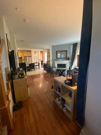 Light-filled room, quiet, safe, clean [Menlo Park] 2