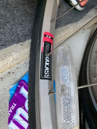 Trek 470 Fast Track with lost rear wheel + two wheel for Schwinn bike 2